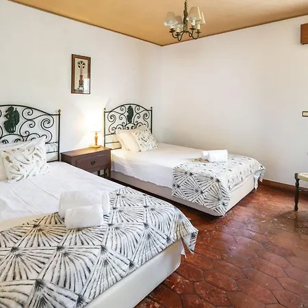 Villa Stunning Oceanview Algarve 12 Bedrooms Quinta Beachfront Marinha *