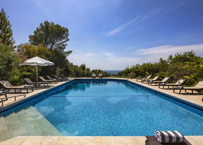 Stunning Oceanview Algarve Villa 12 Bedrooms Quinta Beachfront Marinha *