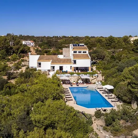Вилла Stunning Oceanview Algarve 12 Bedrooms Quinta Beachfront Marinha Лагоа