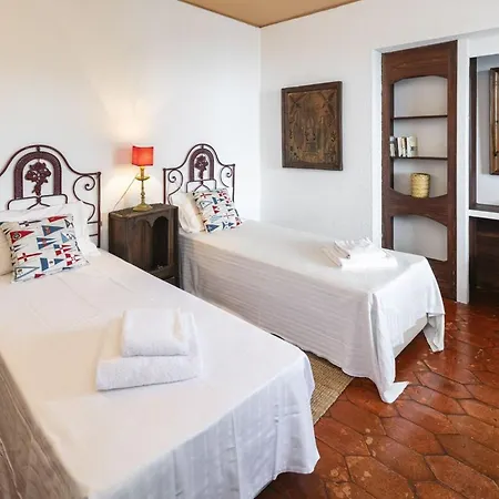 Stunning Oceanview Algarve 12 Bedrooms Quinta Beachfront Marinha Вилла