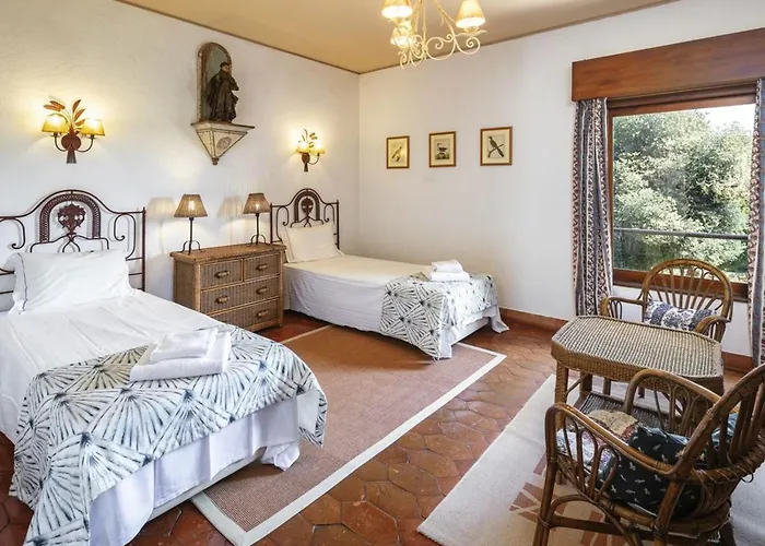 Villa Stunning Oceanview Algarve Villa 12 Bedrooms Quinta Beachfront Marinha *